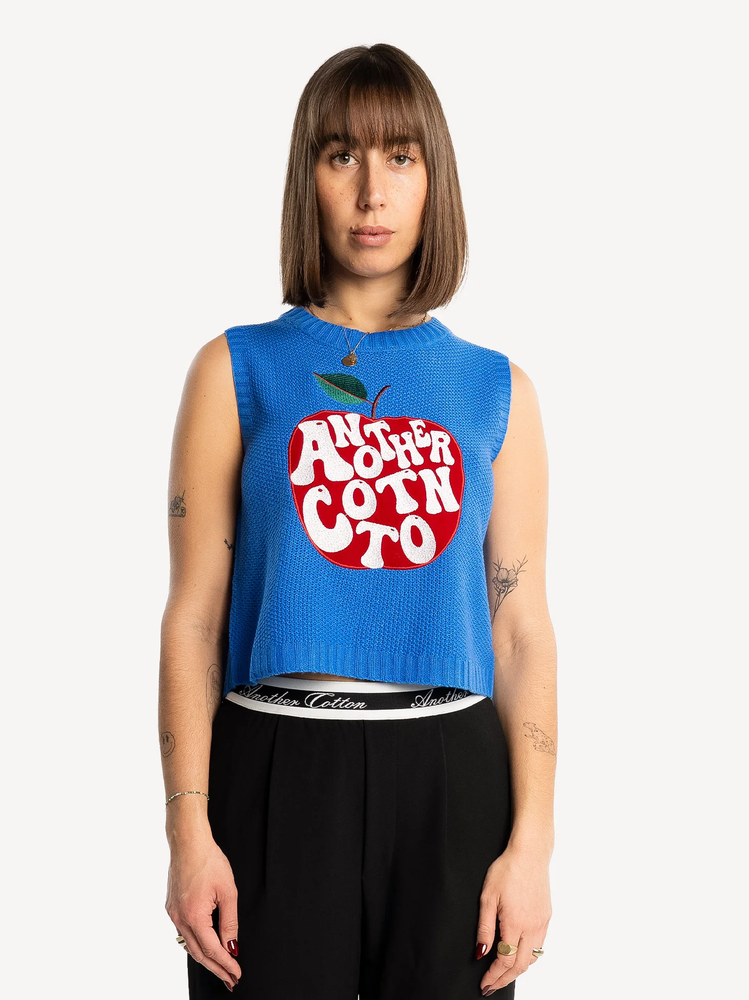 Apple WMN Knit Vest - Image 4