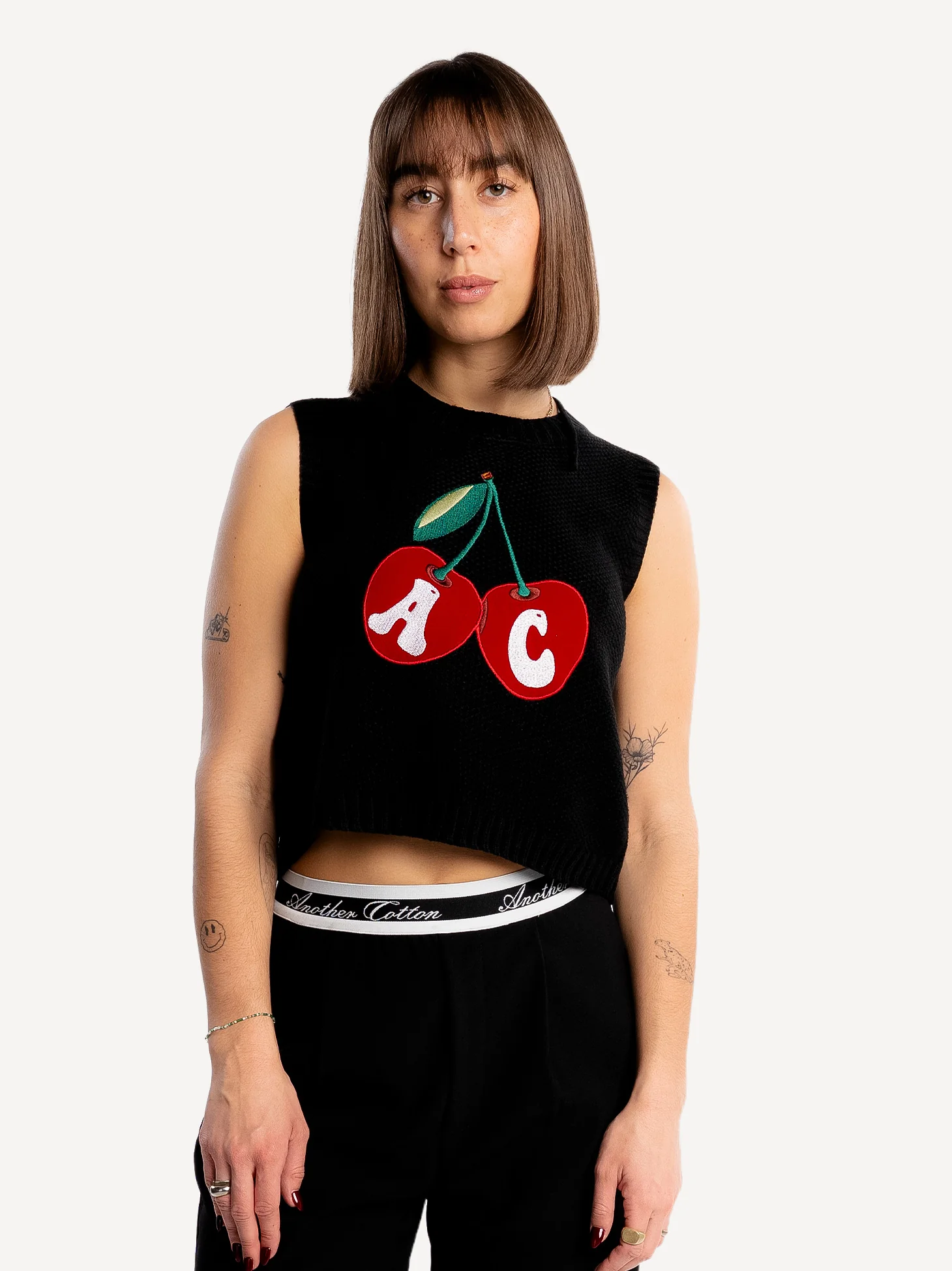 Cherry WMN Knit Vest - Image 4