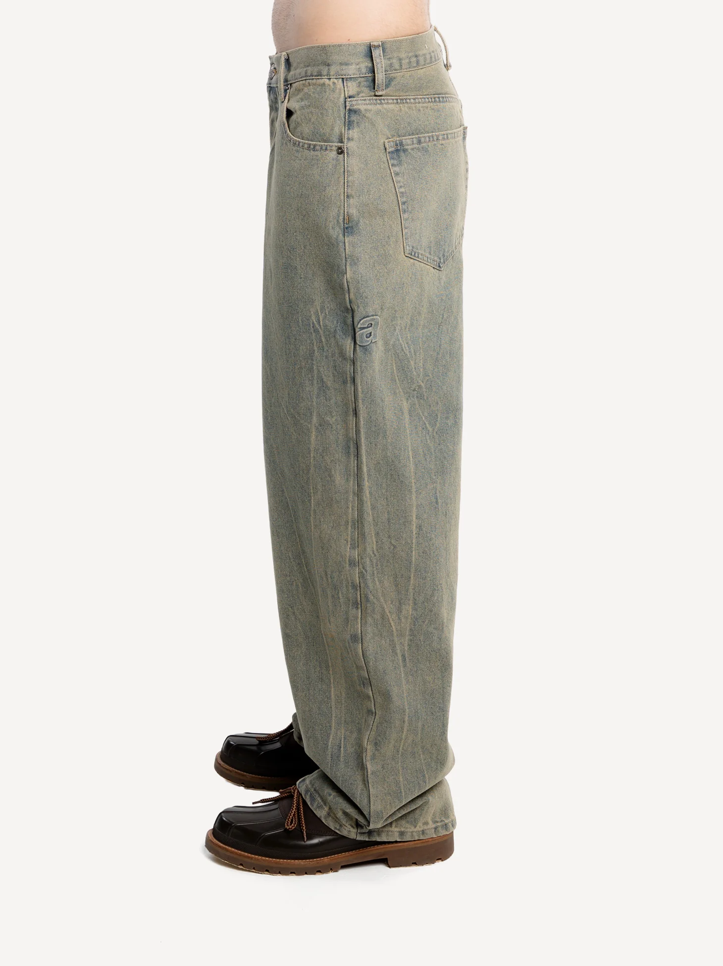 Everyday Wide Fit Jeans - Image 5