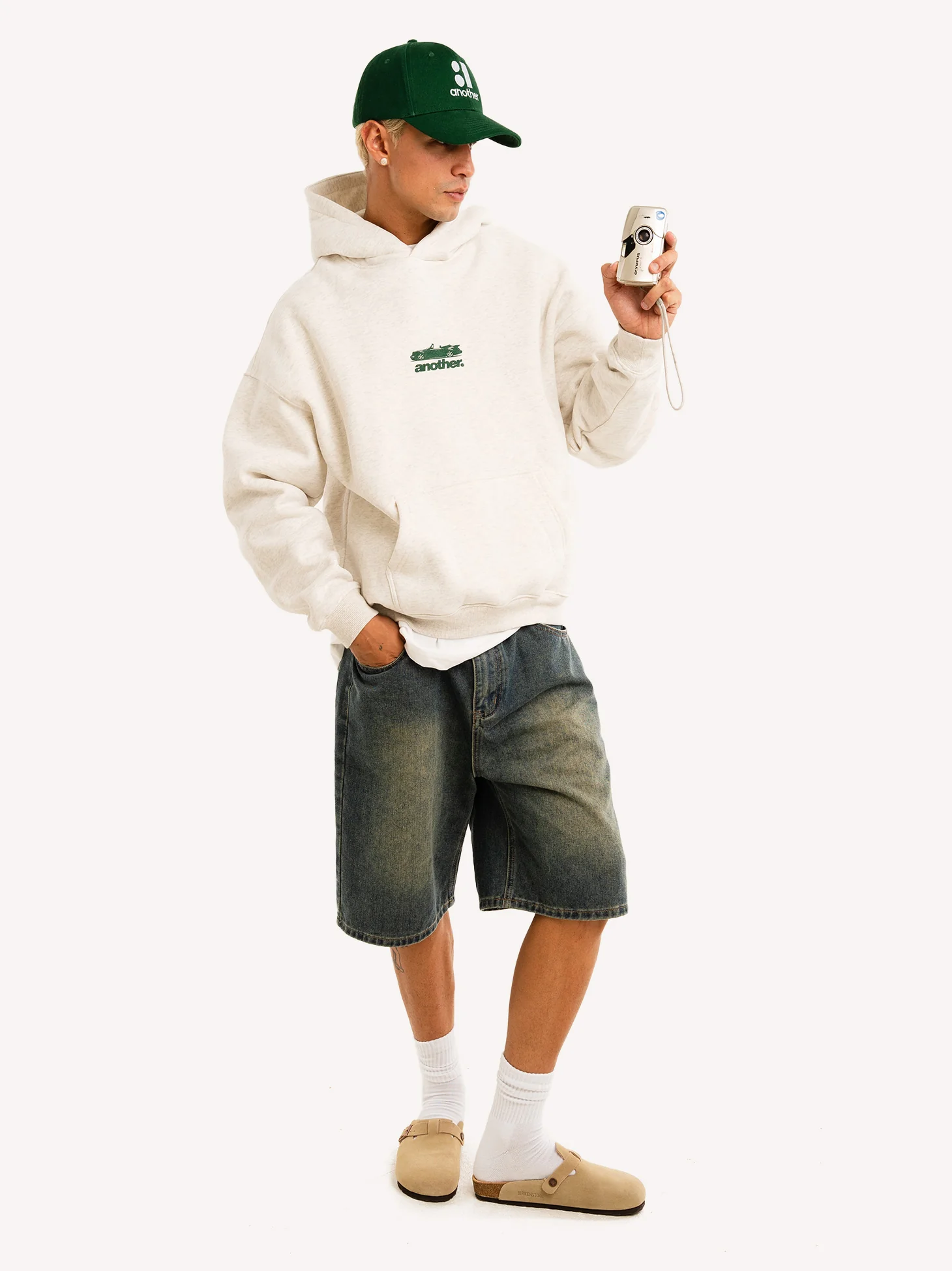 Hard Not To Look Oversized Hoodie - Image 4