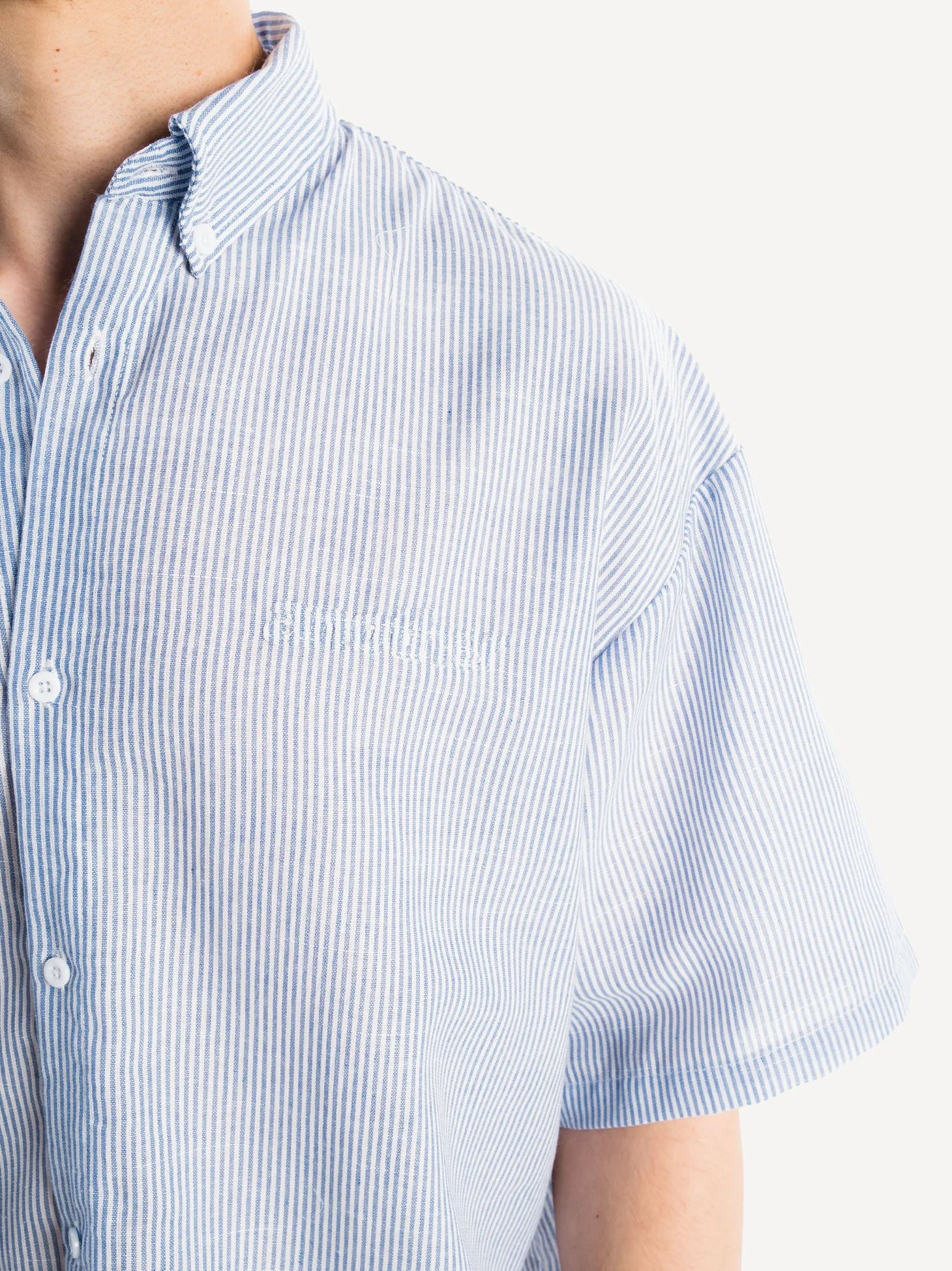 The Essential Summer Short Sleeve Shirt - Image 5